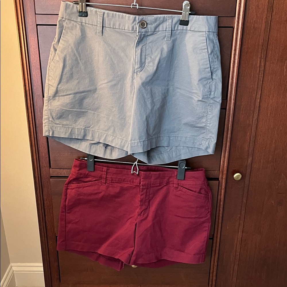 Old Navy Women's Shorts in Gray and Burgundy